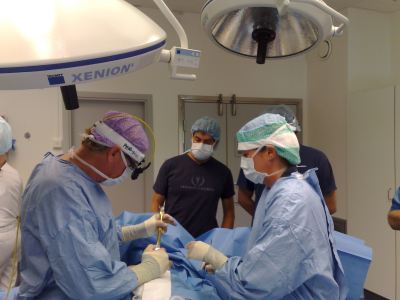 Photo 2. In the operating theater during breast augmentation surgery. The surgery was performed by prof. Per Heden.